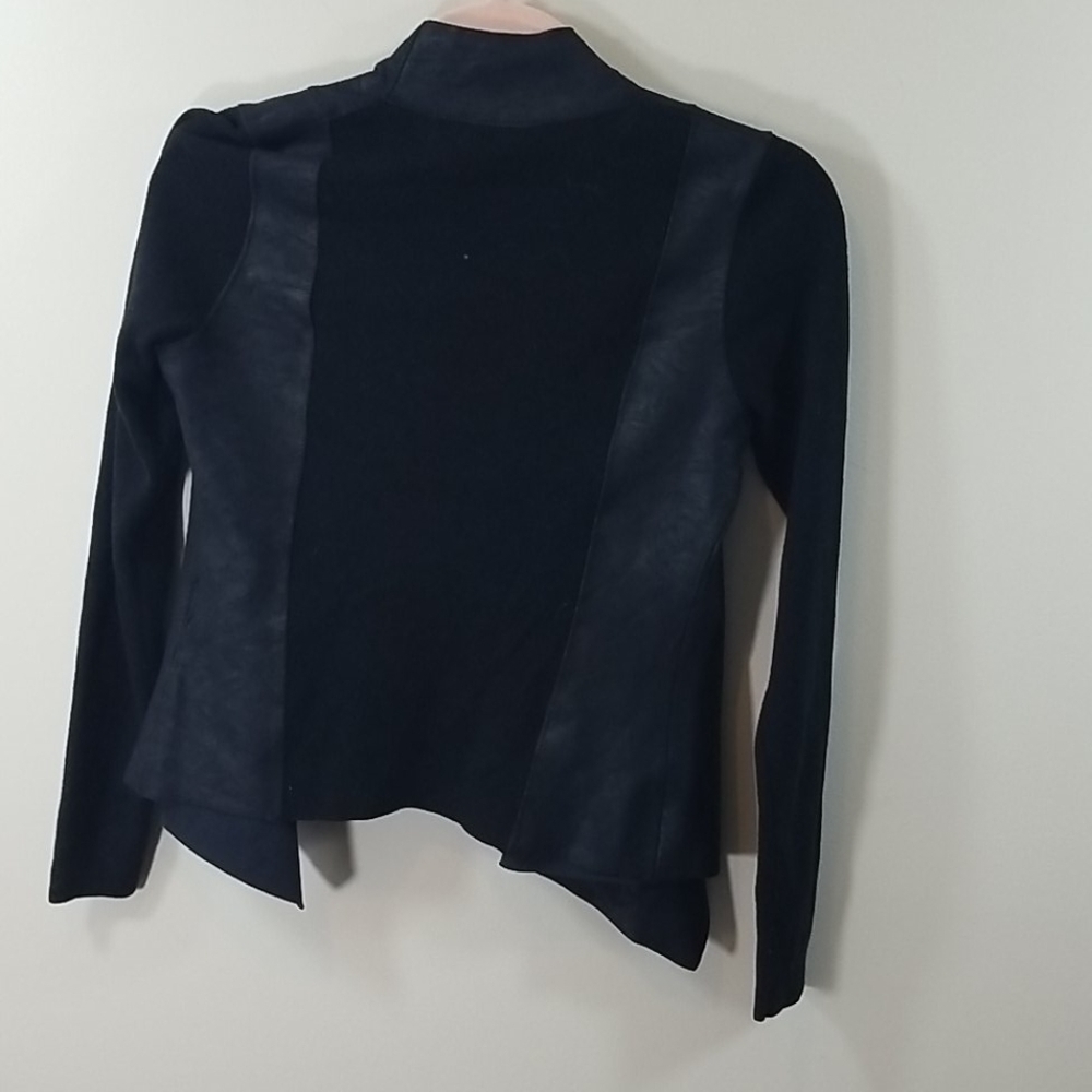 T TAHARI Black Faux Leather Suede Open Front Waterfall Jacket XS - Picture 7 of 10